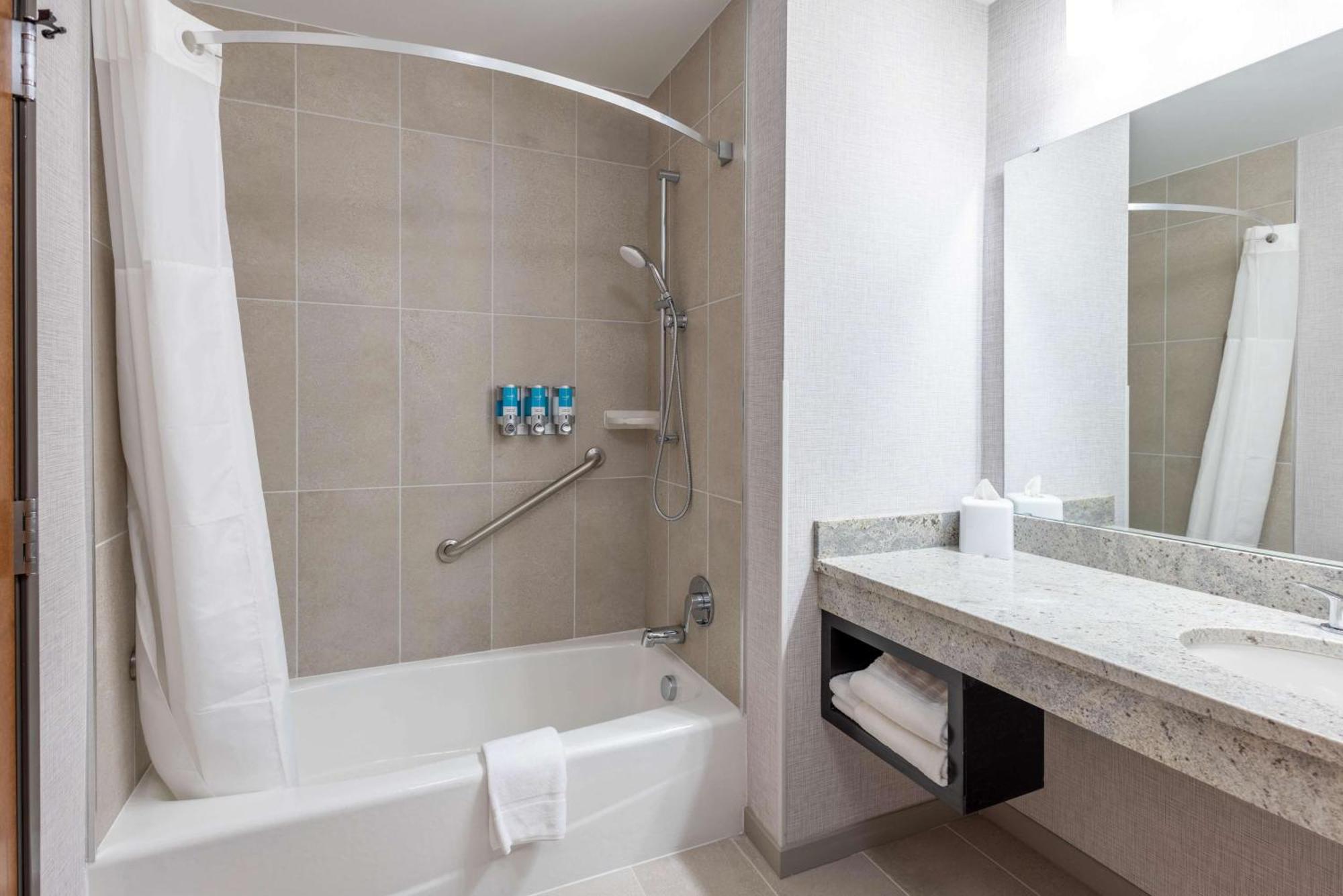Drury Plaza Hotel Savannah פולר מראה חיצוני תמונה